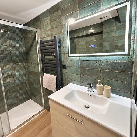 L'emeraude, Cozy And Air-conditioned, 1 Bedroom