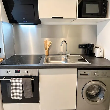 L'emeraude, Cozy And Air-conditioned, 1 Bedroom